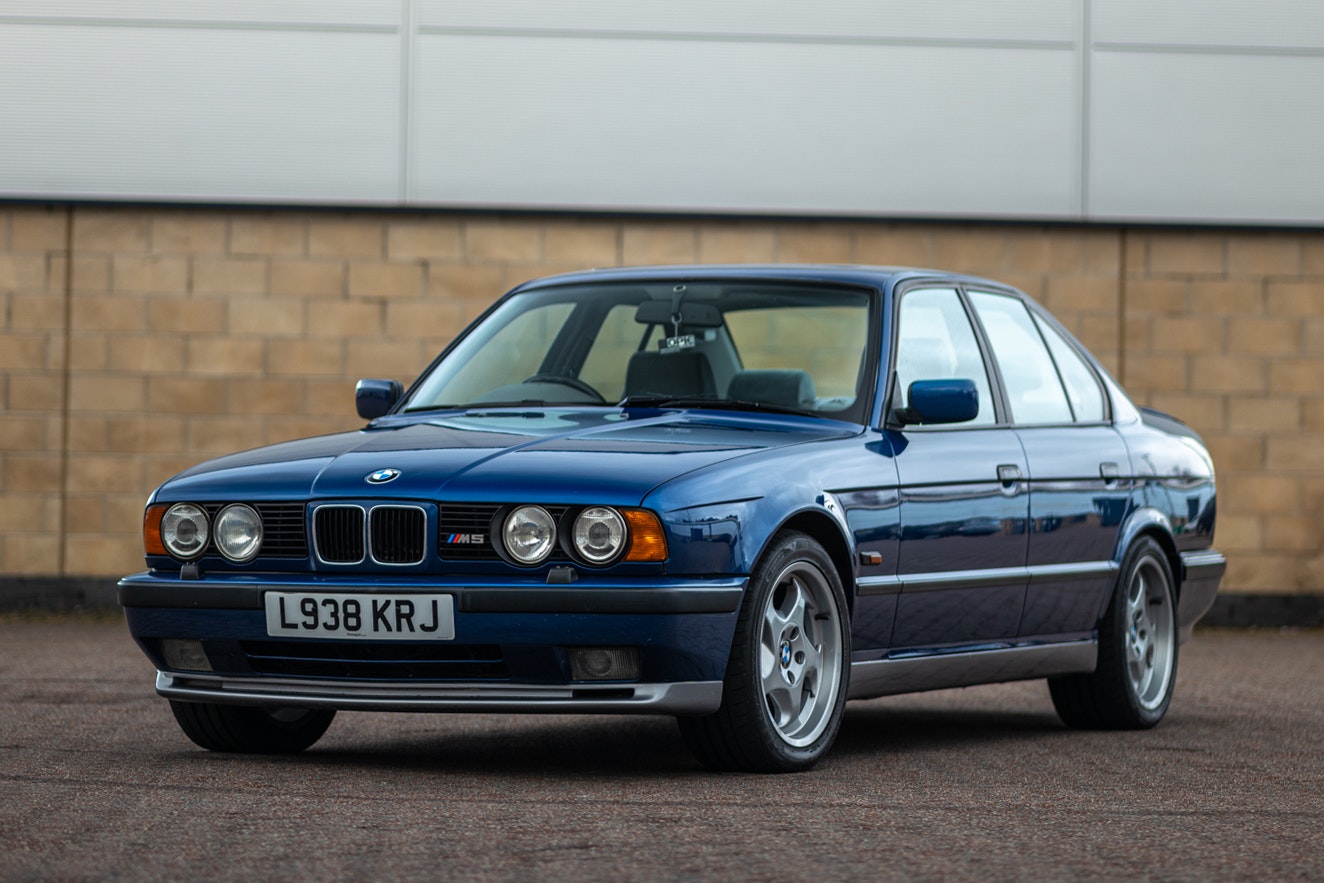 1992 BMW 5 Series E34 525i 24V X 192 Hp  Technical specs data fuel  consumption Dimensions